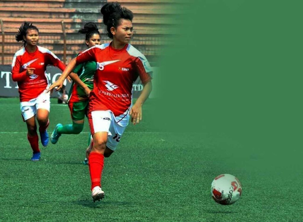 Struggling girl footballer Maria Manda