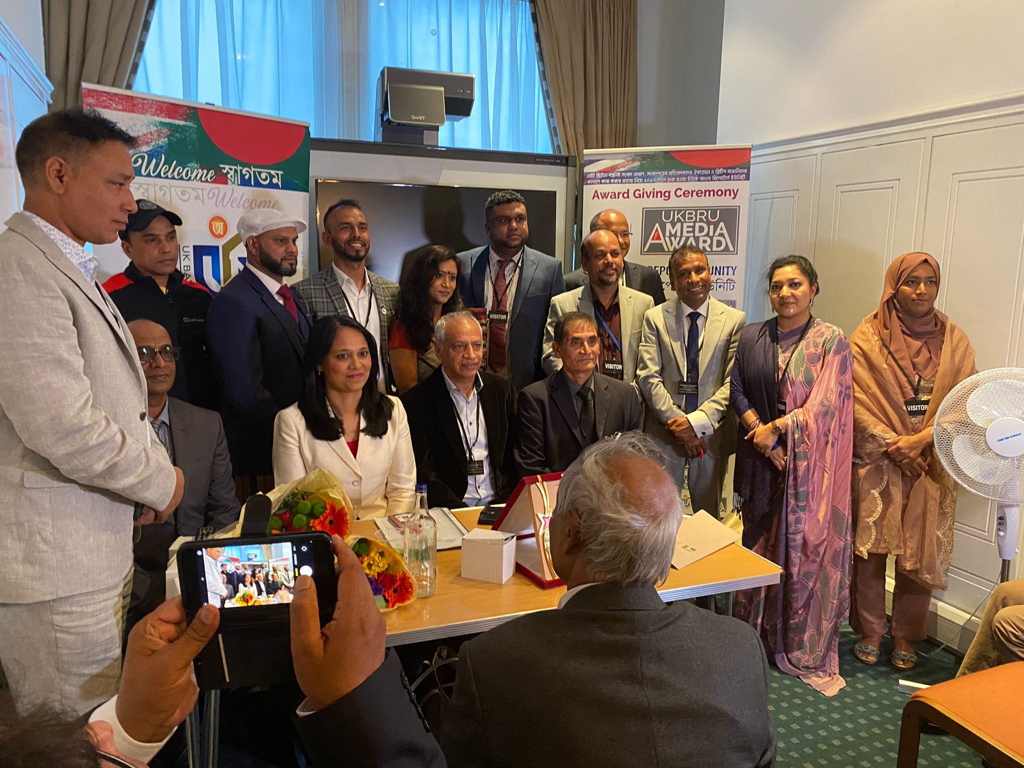 Bangla media journalists working in Britain receive the UKBRU Media Award